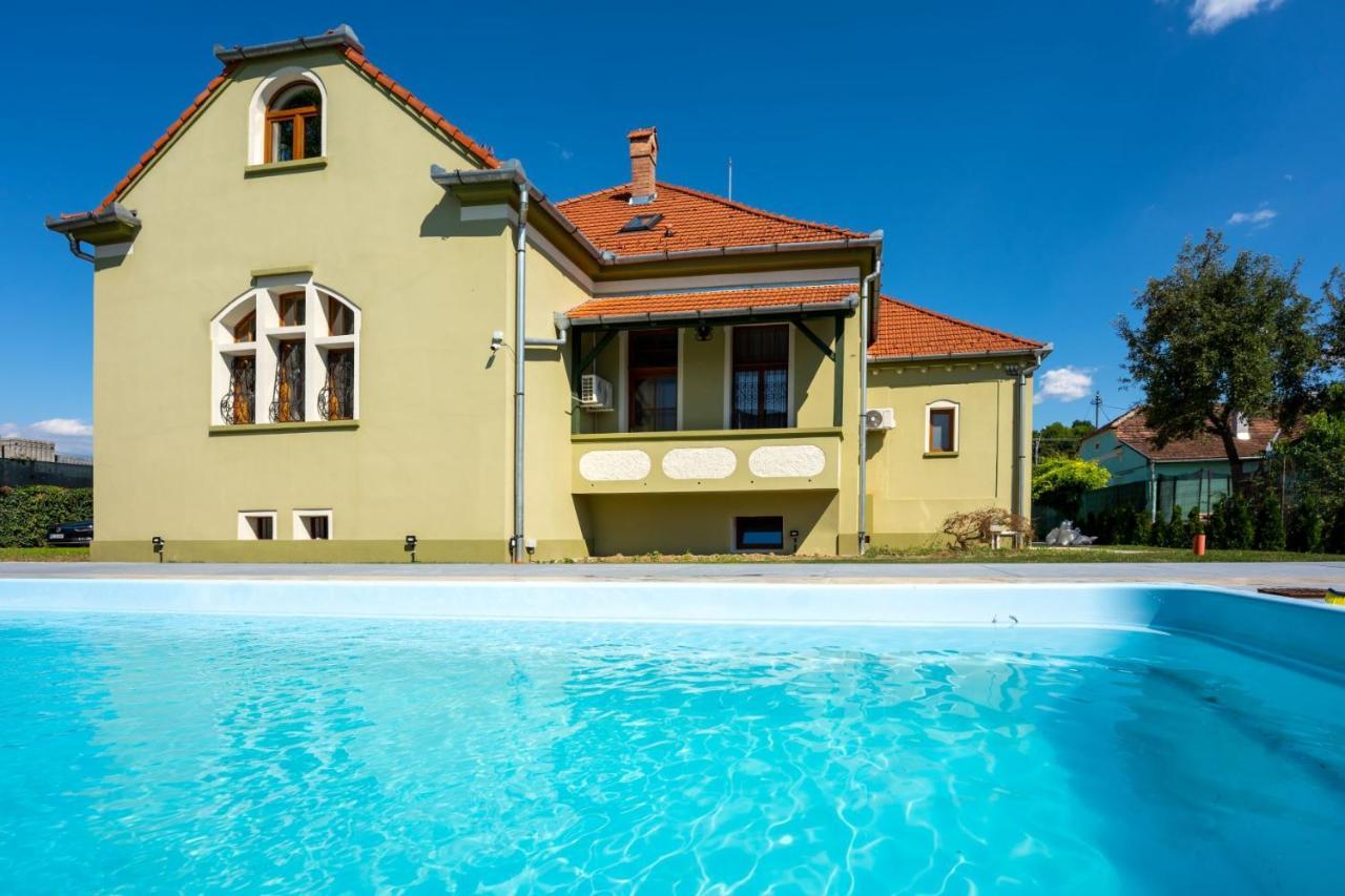 Clasic Haus シギショアラ エクステリア 写真